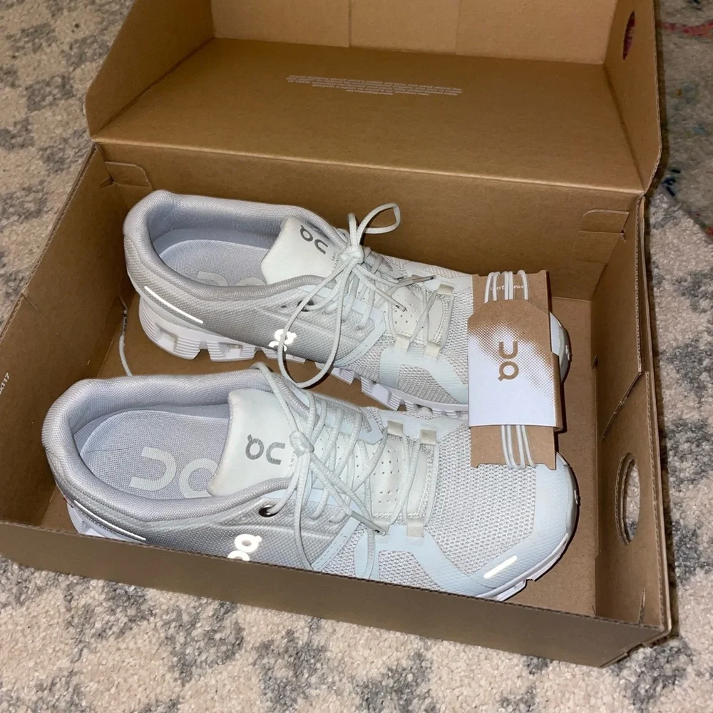 On Cloud 5 size 9.5 - Picture 7 of 8